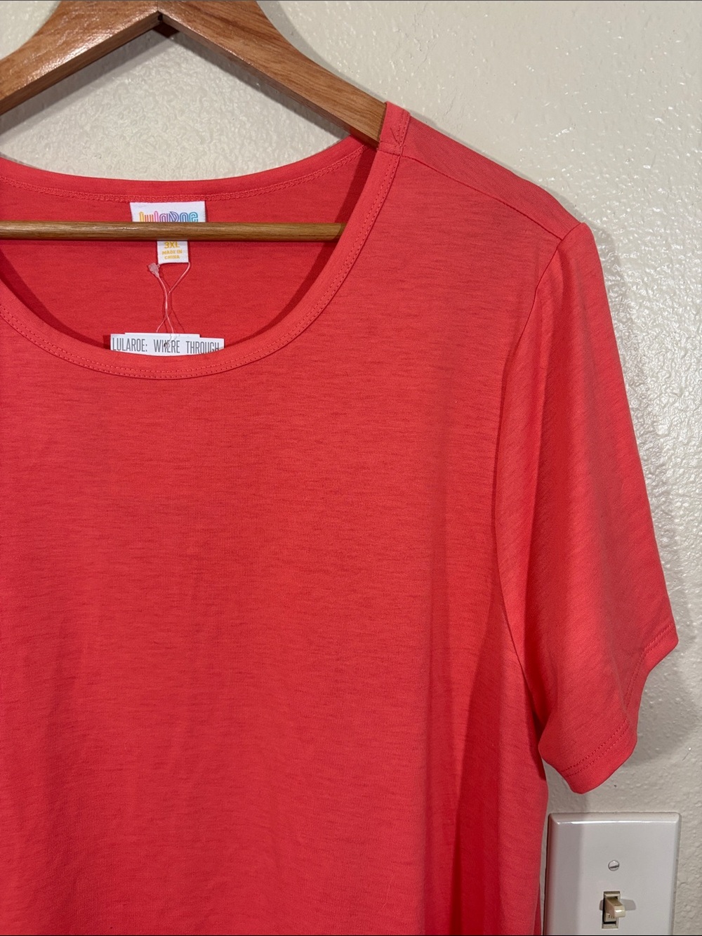 Lularoe Plus Size Coral Melissa Tunic Tee Size 3XL - Picture 2 of 6